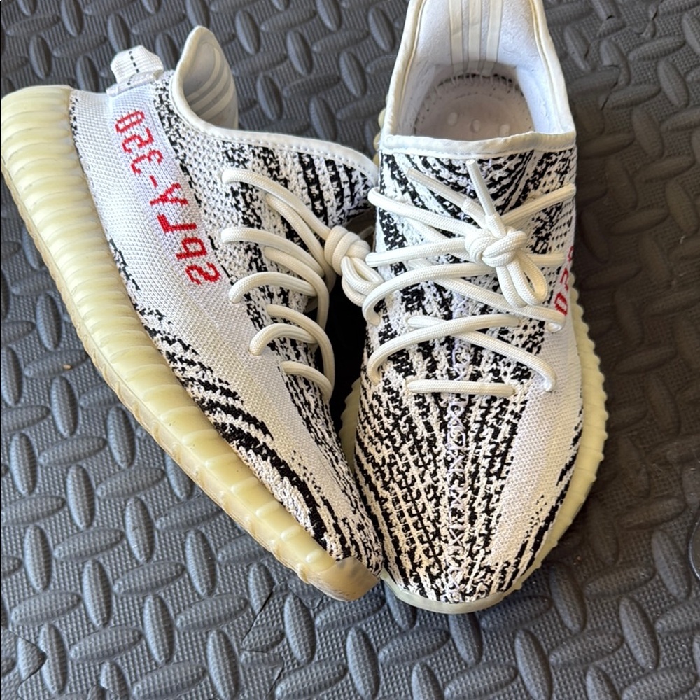 Adidas Yeezy Boost 350 V2 in White and Black